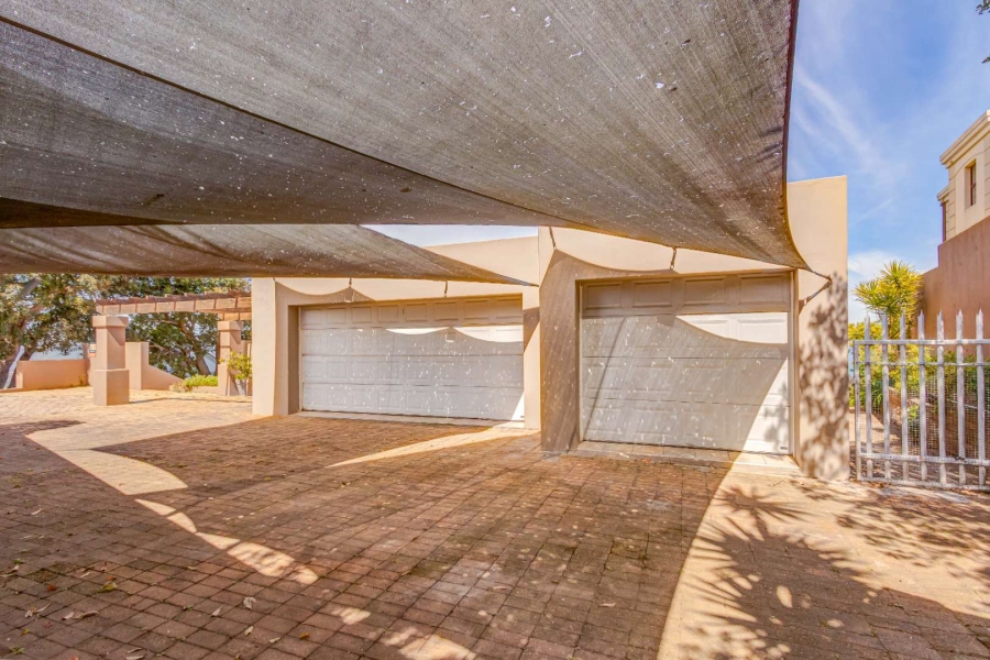 6 Bedroom Property for Sale in Brenton On Sea Western Cape